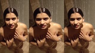 Viral Video Sexy Desi Girlfriend Sucking Dick Bathing