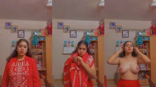 Busty Girlfriend Showing Big Melon For Lover Desi Clip